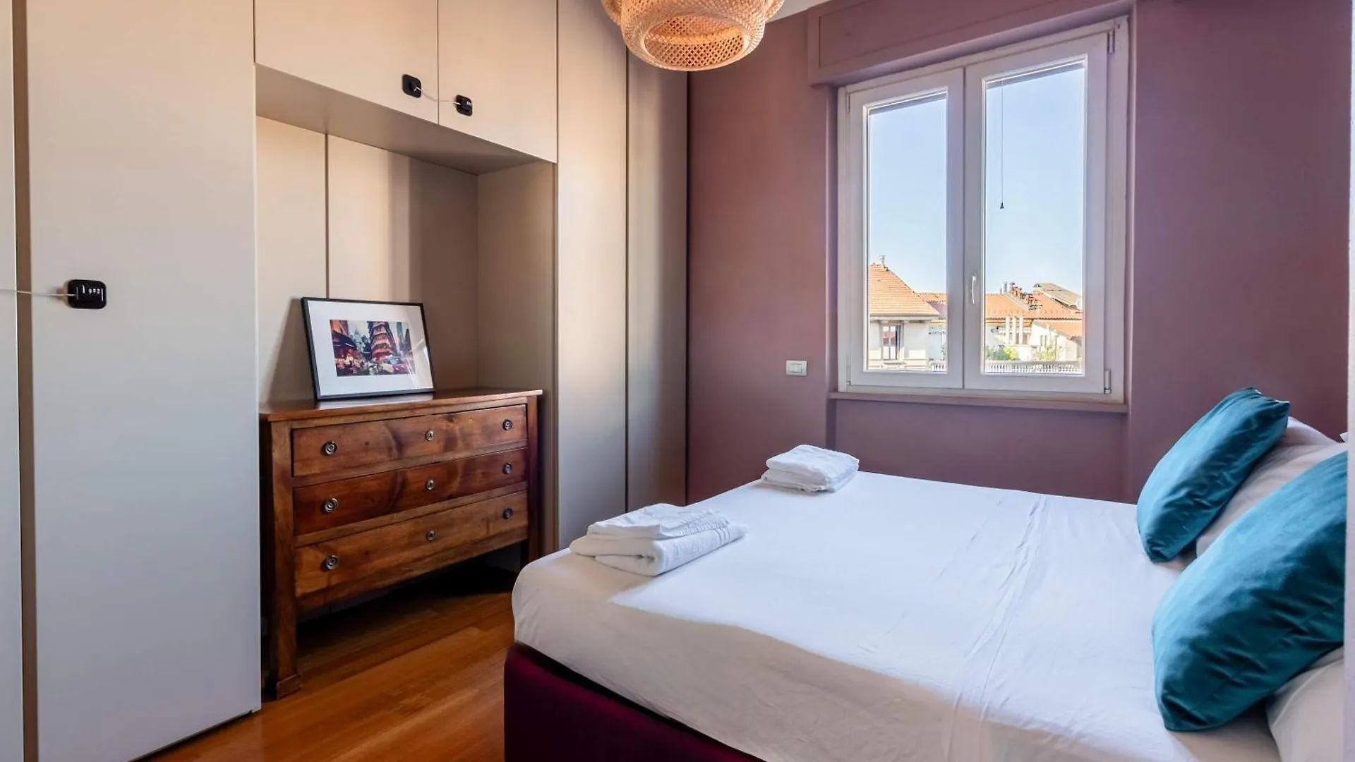 Homeby, Casa Canonica Charming Apartment In Arco Della Pace Milan Italy
