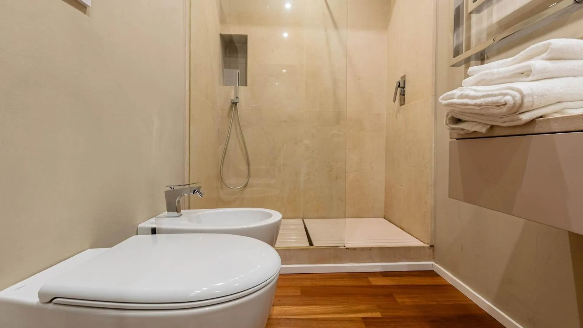 Homeby, Casa Canonica Charming Apartment In Arco Della Pace Milan 0*,  Italy