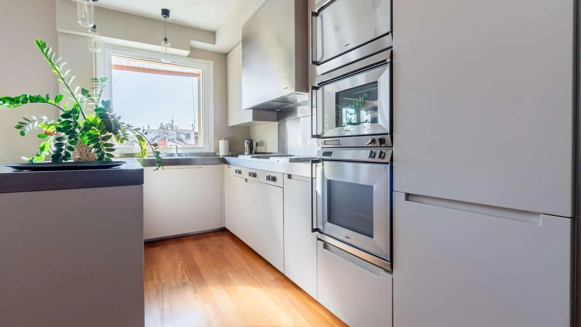 Homeby, Casa Canonica Charming Apartment In Arco Della Pace Milan